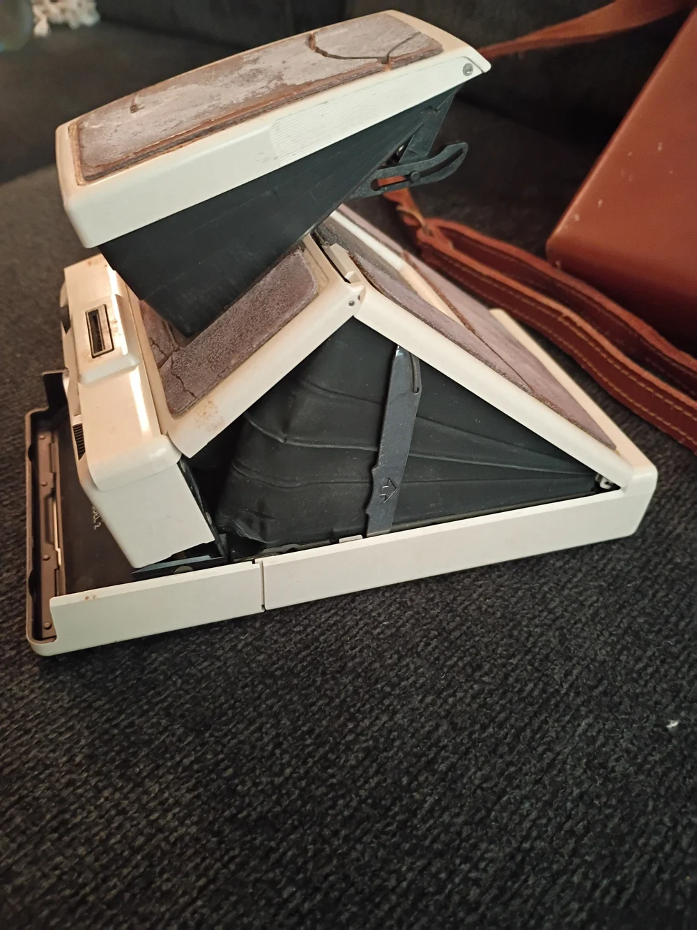 Vintage Polaroid SX-70 Land Camera Model 2 With Original Books & Cowhide Bag